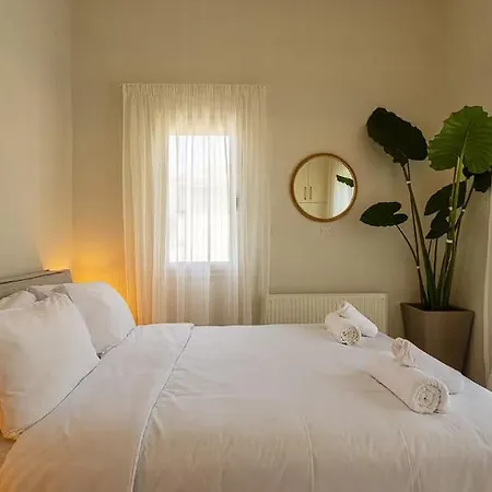 Alloggio in famiglia Villa! Perfect Blend Of Style, Comfort And Relaxation ! Limisso