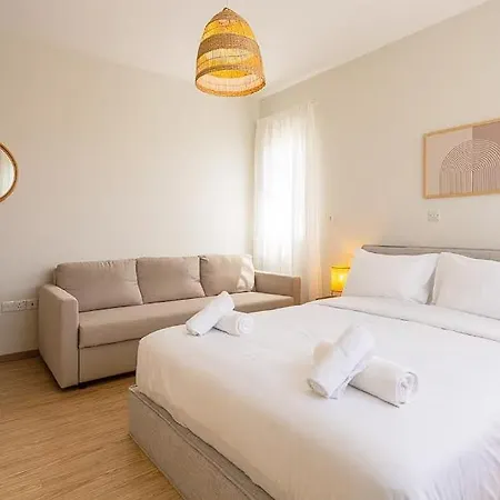 Alloggio in famiglia Villa! Perfect Blend Of Style, Comfort And Relaxation ! *