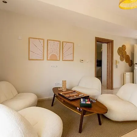 Villa! Perfect Blend Of Style, Comfort And Relaxation ! * Limassol